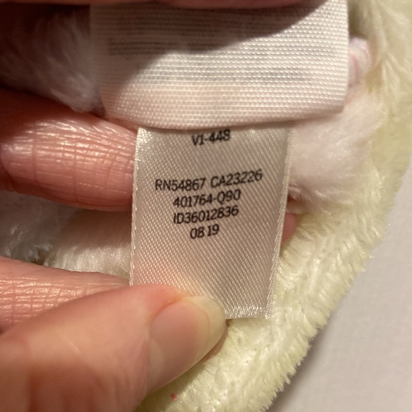 NWT Victoria’s Secret PINK Pastel Rainbow Velvet Fuzzy Shorts - Picture 14 of 14